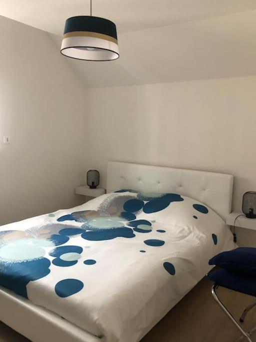 Une Maison Agreable Pour Se Detendre Saint-Quentin  Esterno foto